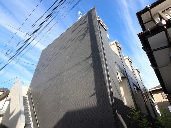 ジッリ中央林間の物件外観写真