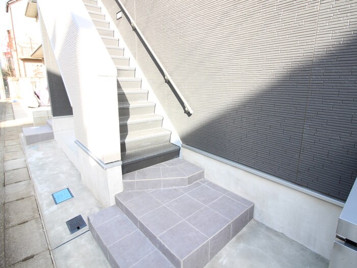 ジッリ中央林間の物件外観写真