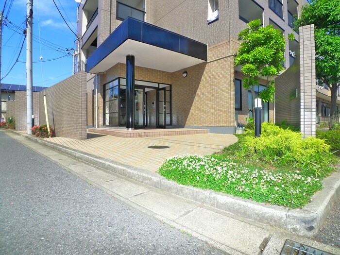 チャームテラス２２２Wの物件外観写真