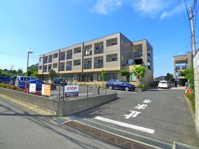 チャームテラス２２２Wの物件外観写真