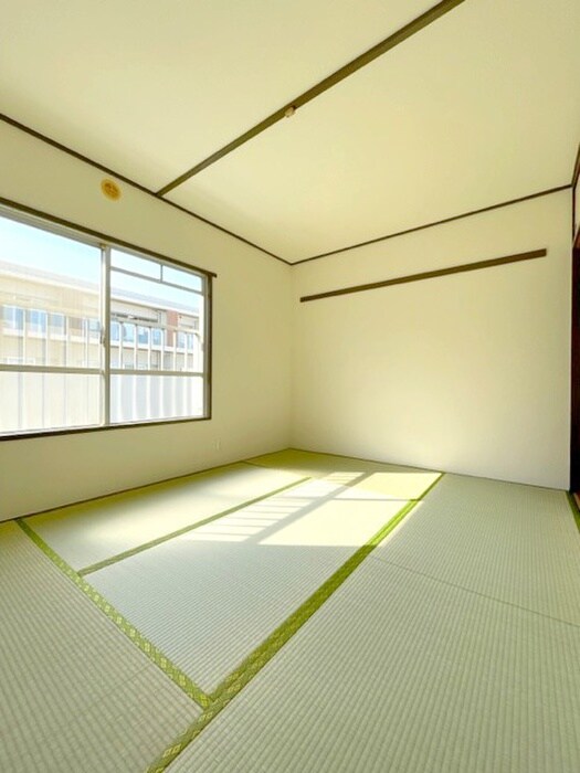 第一村田ロイヤルハイツの物件内観写真