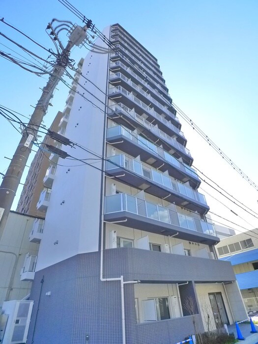 ＧＥＮＯＶＩＡ三郷駅前の物件外観写真