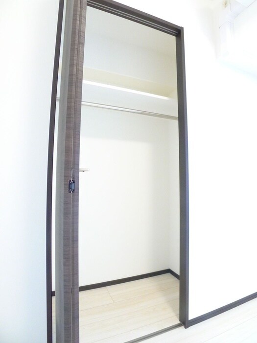 ＧＥＮＯＶＩＡ三郷駅前の物件内観写真