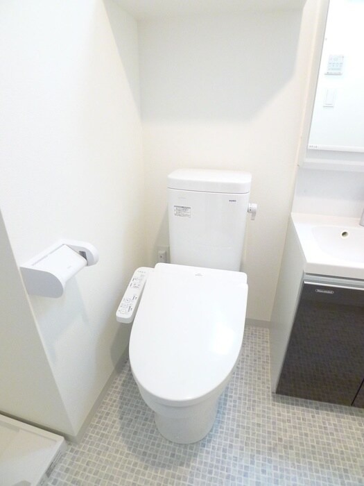 ＧＥＮＯＶＩＡ三郷駅前の物件内観写真