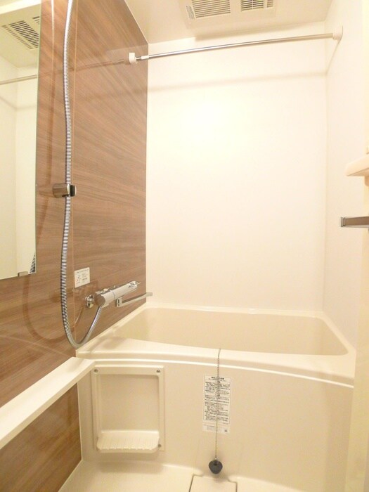 ＧＥＮＯＶＩＡ三郷駅前の物件内観写真