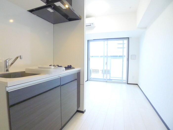 ＧＥＮＯＶＩＡ三郷駅前の物件内観写真