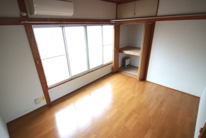 ハウスワカバの物件内観写真