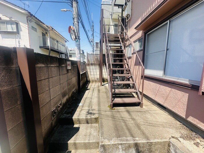 ハウスワカバの物件外観写真