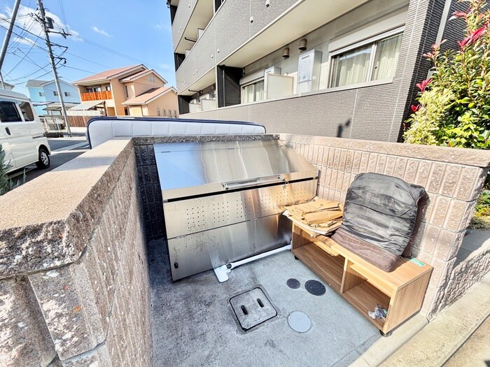 サンプラザ金剛の物件外観写真