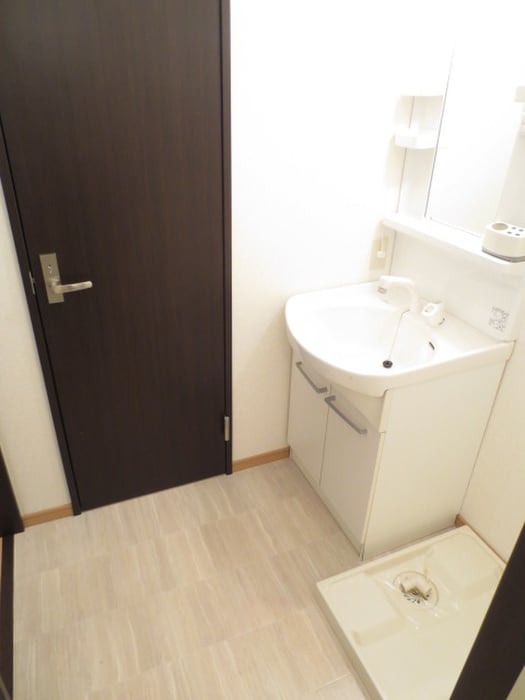 ｱﾝﾌﾟﾙ-ﾙｸﾗ-ｼﾞｭﾙｳﾞﾆ-ﾙの物件内観写真