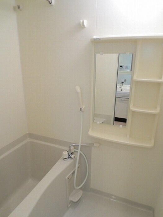 ﾌﾟﾚｻﾝｽ中之島公園ｸﾞﾗｼｱ(1401)の物件内観写真