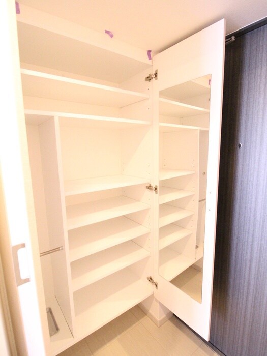 ﾌｧｰｽﾄﾌｨｵｰﾚ神戸駅前(504)の物件内観写真