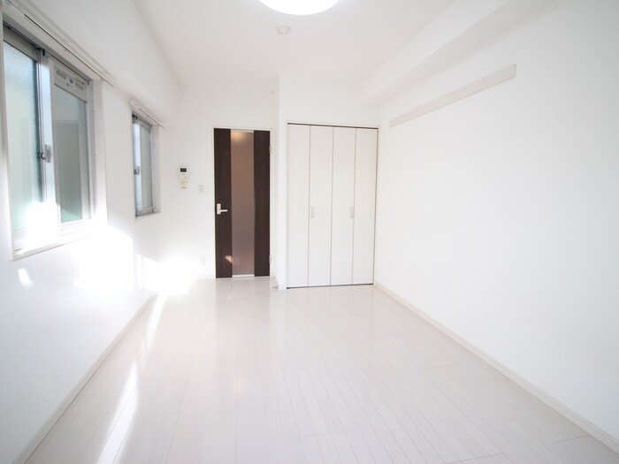 ネロ・エスパジオの物件内観写真