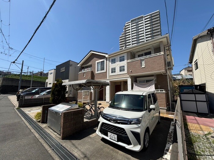 クレメントの物件外観写真