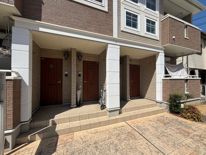 クレメントの物件外観写真