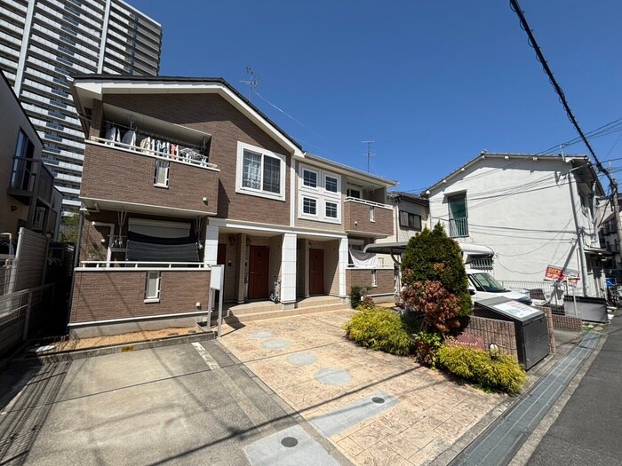 クレメントの物件外観写真