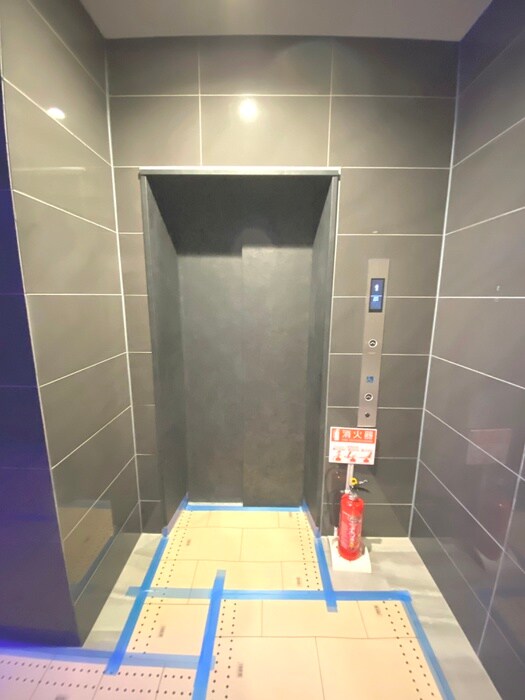 ｾﾚﾆﾃ新大阪ｸﾞﾗﾝﾃﾞ ｼｭｯﾄﾞの物件外観写真