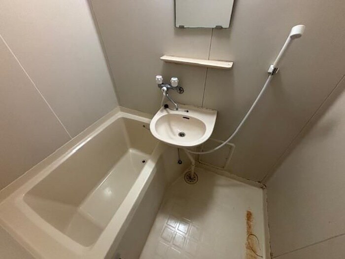 英和ビルの物件内観写真