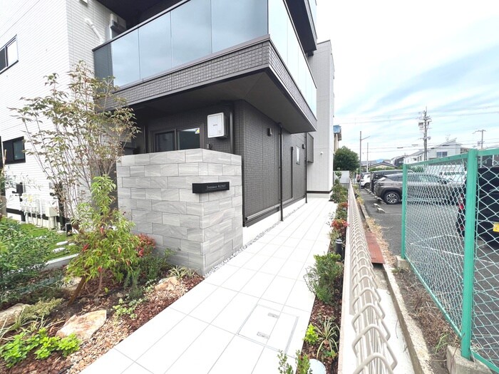 D-residence東五百住町の物件外観写真