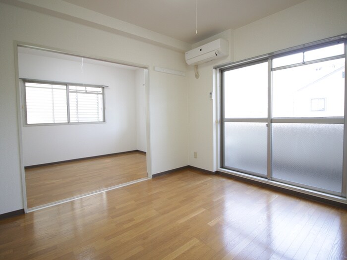 リーガルエクセレントの物件内観写真