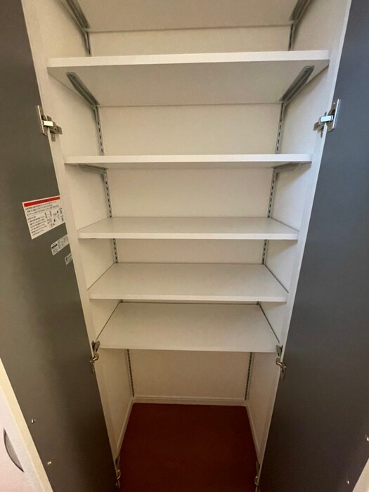 セレニティ荒本B棟の物件内観写真