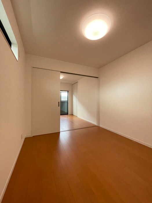 セレニティ荒本B棟の物件内観写真