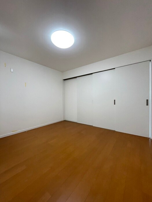 セレニティ荒本B棟の物件内観写真