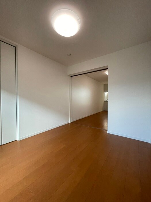 セレニティ荒本B棟の物件内観写真