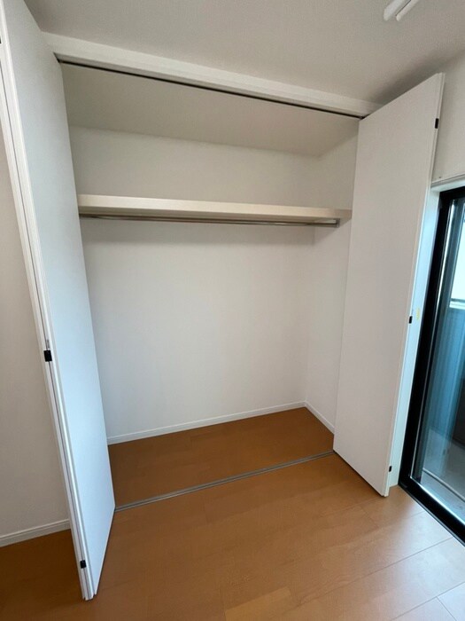 セレニティ荒本B棟の物件内観写真