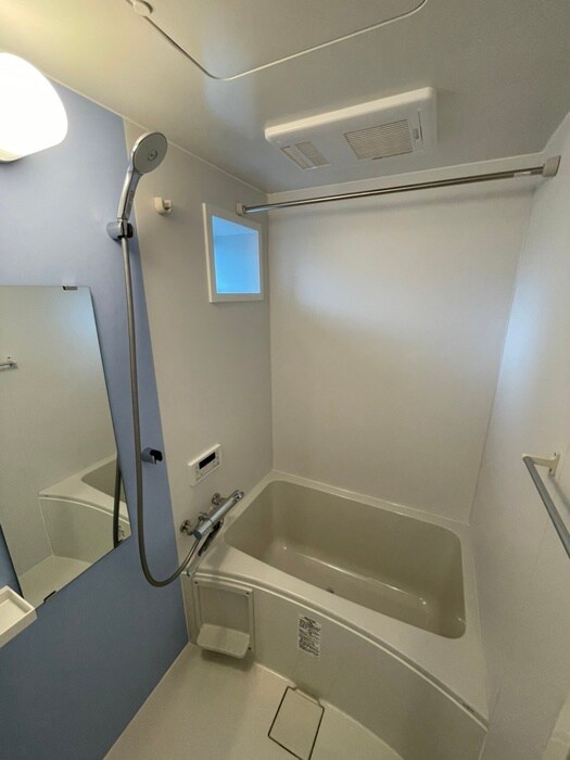 セレニティ荒本B棟の物件内観写真