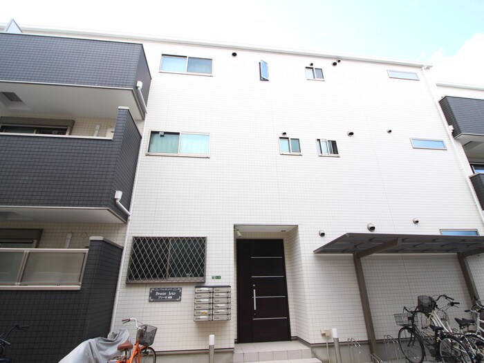 ブリーゼ城東の物件外観写真