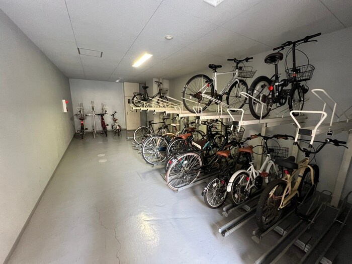 フォレ・リビエール磯辺通の物件外観写真