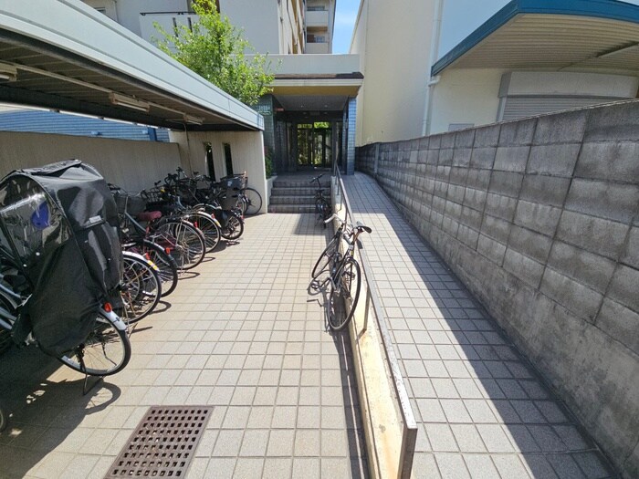 カーサ・ベイジュの物件外観写真