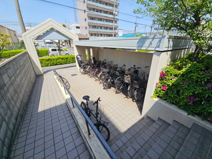 カーサ・ベイジュの物件外観写真