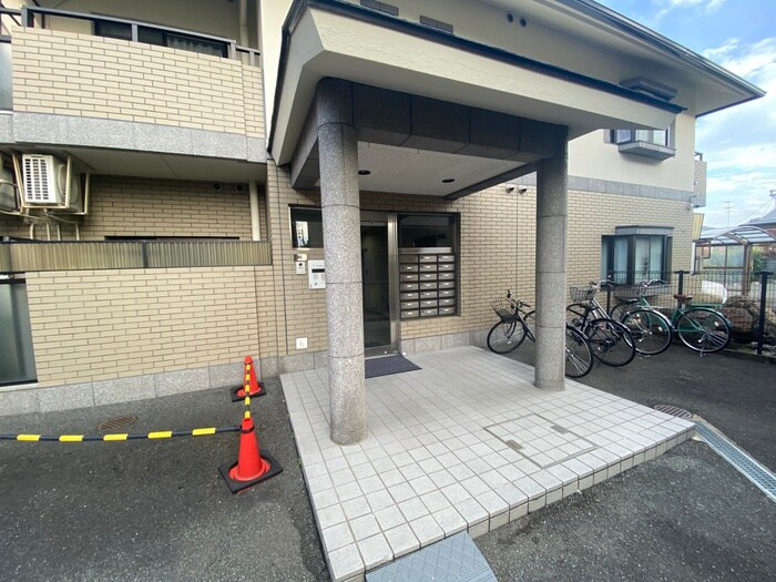 ハニークリークの物件外観写真