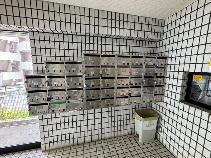 ロイヤルハイツ高塚Ⅱの物件外観写真