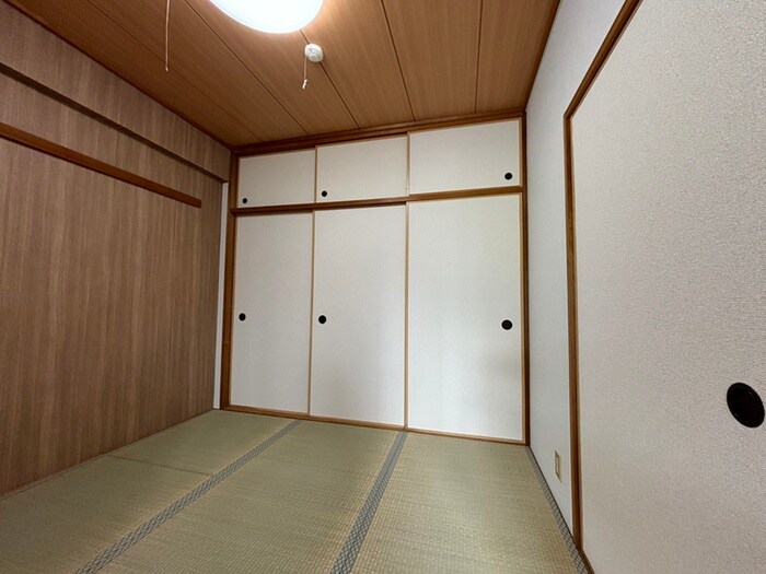 ロイヤルハイツ高塚Ⅱの物件内観写真