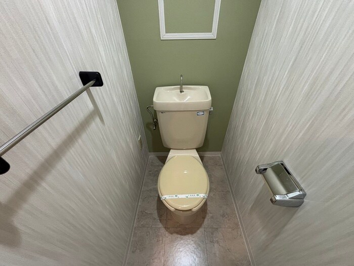 ロイヤルハイツ高塚Ⅱの物件内観写真