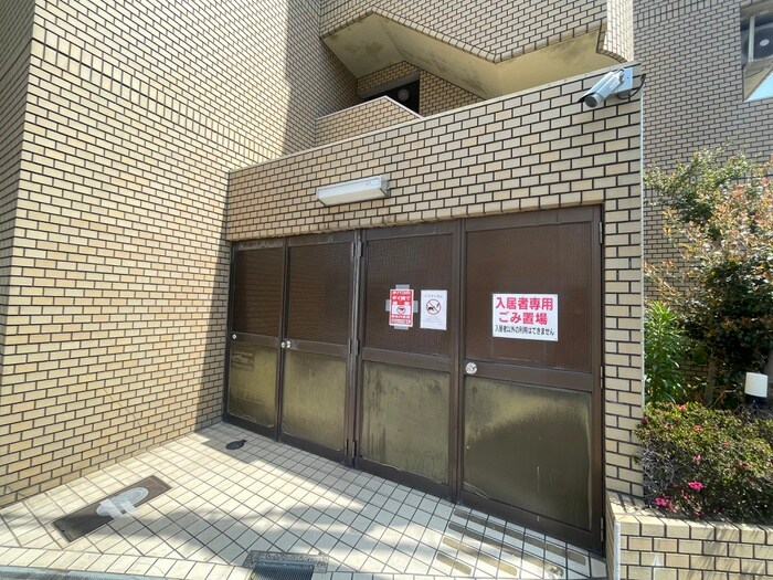 ノルデンハイム豊里の物件外観写真