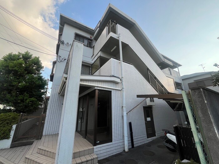 ロイヤルハイツ・Ｙの物件外観写真