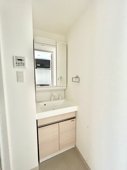 LUXENA　KADOMAの物件内観写真