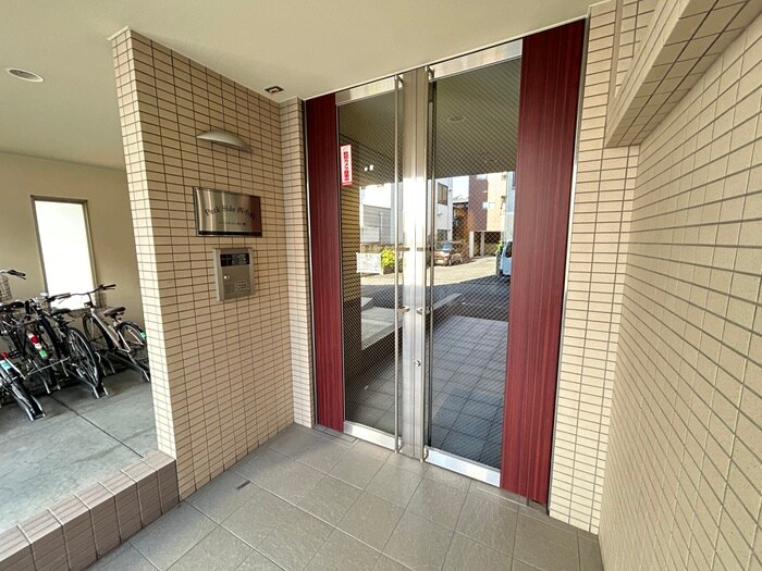 パークサイド西小路の物件外観写真