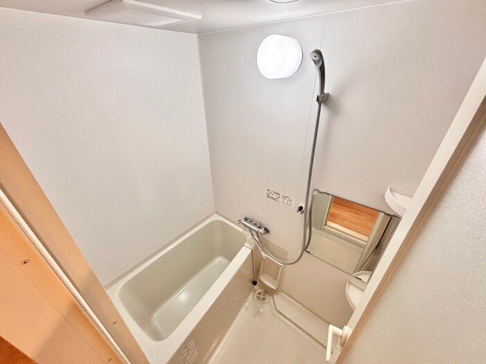 パークサイド西小路の物件内観写真