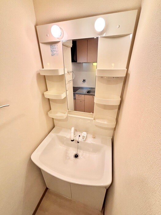 パークサイド西小路の物件内観写真