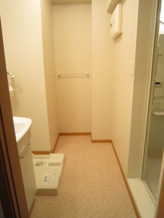 コンフォレスト三条の物件内観写真