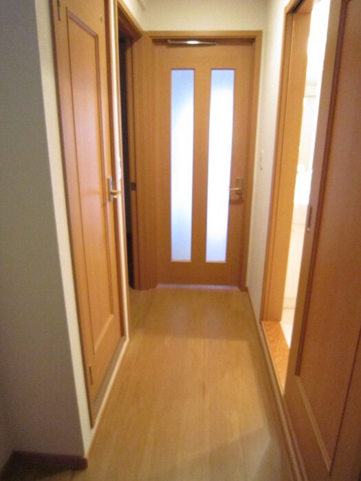 コンフォレスト三条の物件内観写真