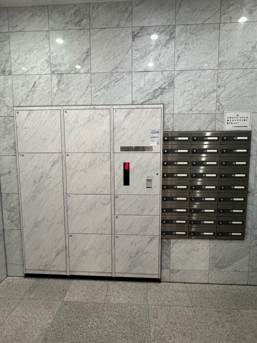 リーガル四ツ橋立売堀Ⅱの物件外観写真