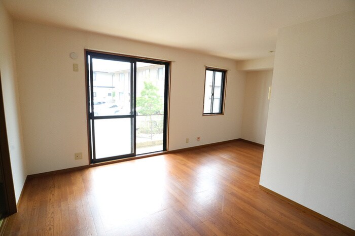 クレ－ルプラザ立花Ｂ棟の物件内観写真