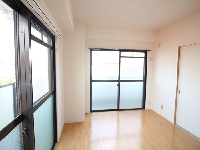 栄第一マンションの物件内観写真