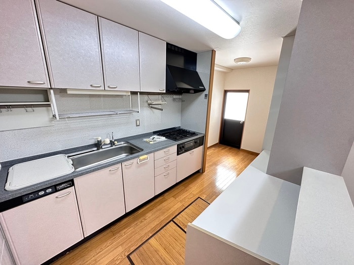 下瓦町貸家の物件内観写真